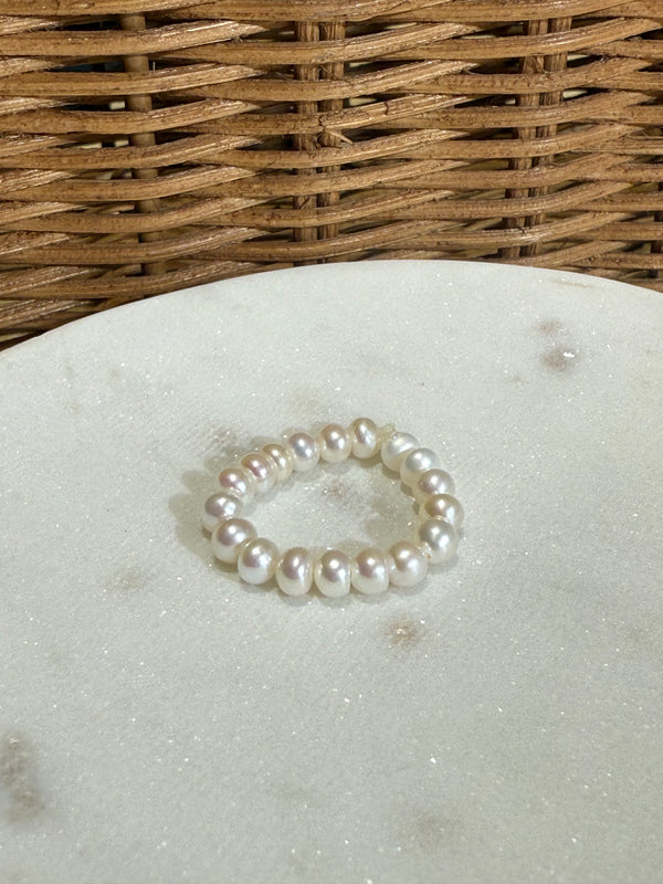 Freshwater pearl ring