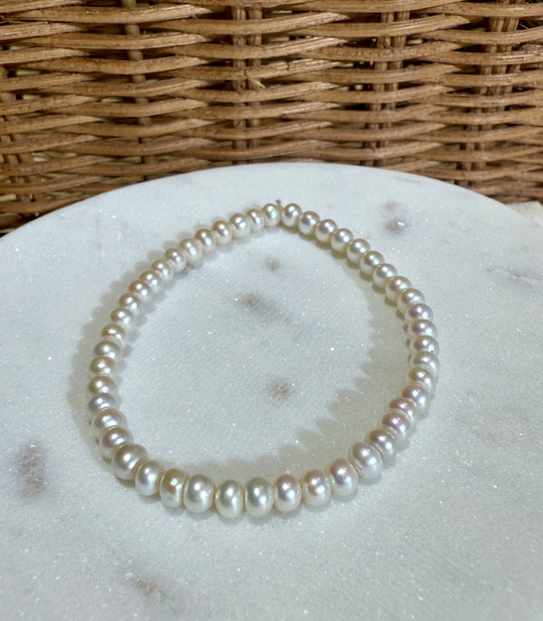 Freshwater pearl bracelet