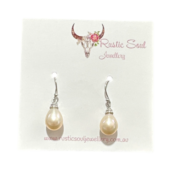 Pink Pearl + Sterling Silver Hanging Earring