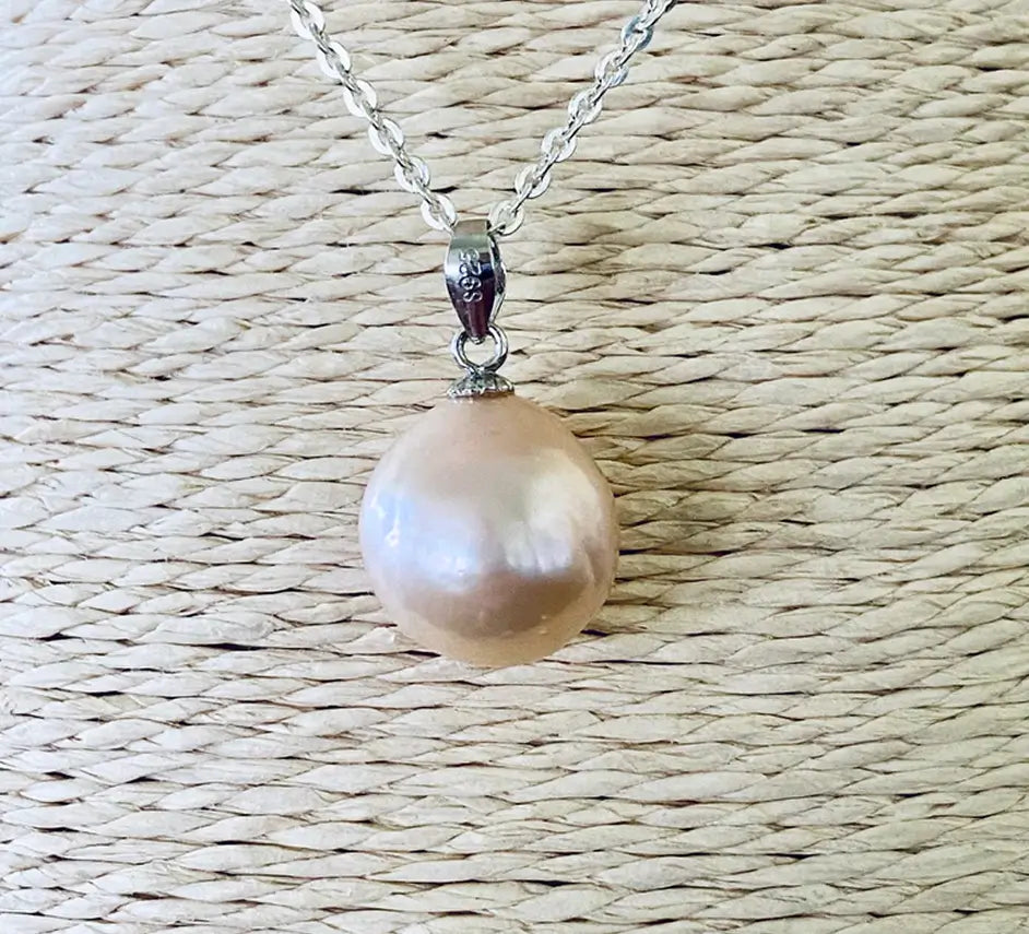 Annie Freshwater Pearl Necklace